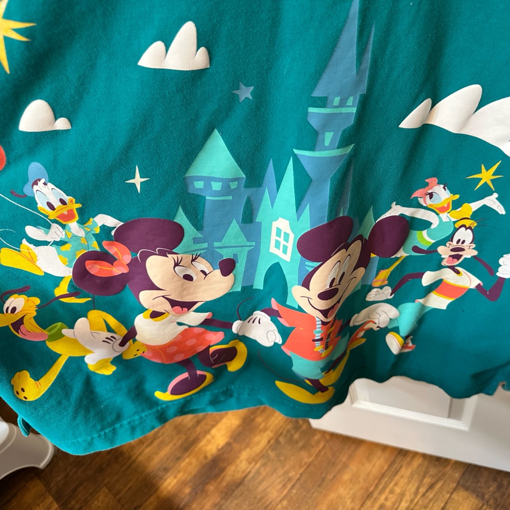 Disneyland Play in the Park Spirit Jersey - Picture 2 of 5